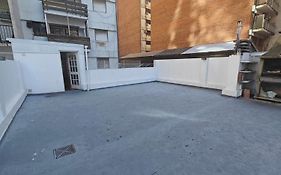 Amplio y espacioso para 4 con terraza privada y parrilla